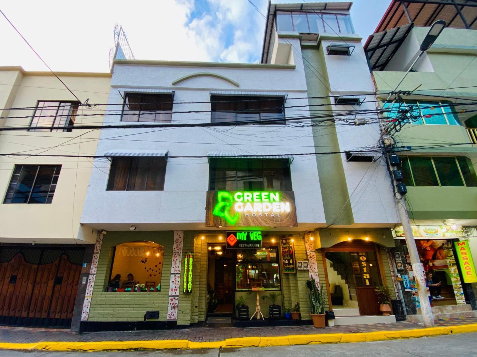 Green Garden Hotel Banos  Exterior photo